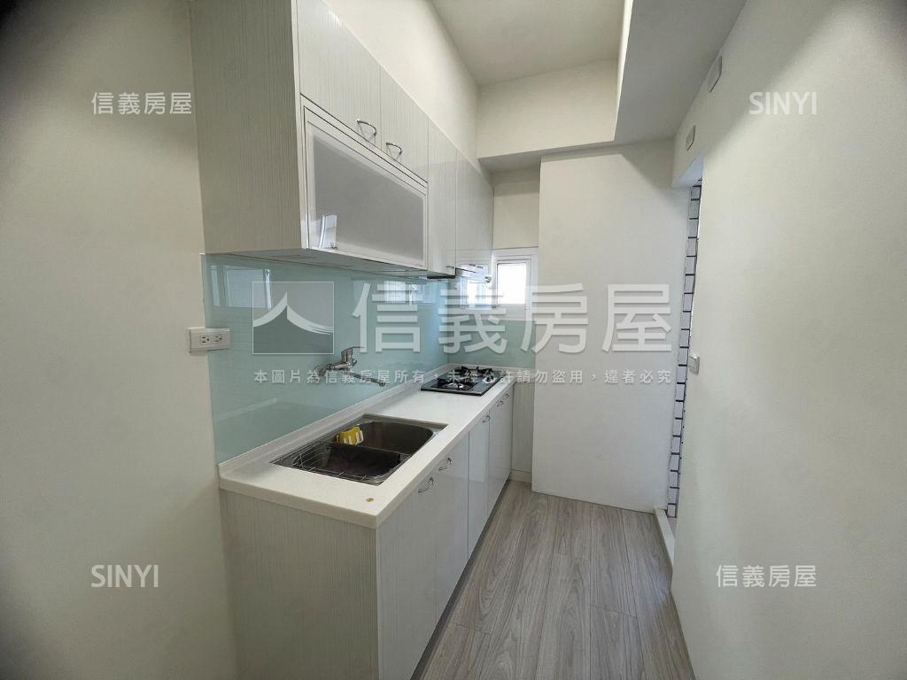 國王的家三房車位房屋室內格局與周邊環境