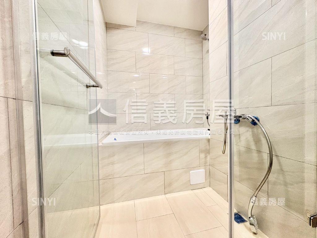 長虹天韻俗兩房平車房屋室內格局與周邊環境