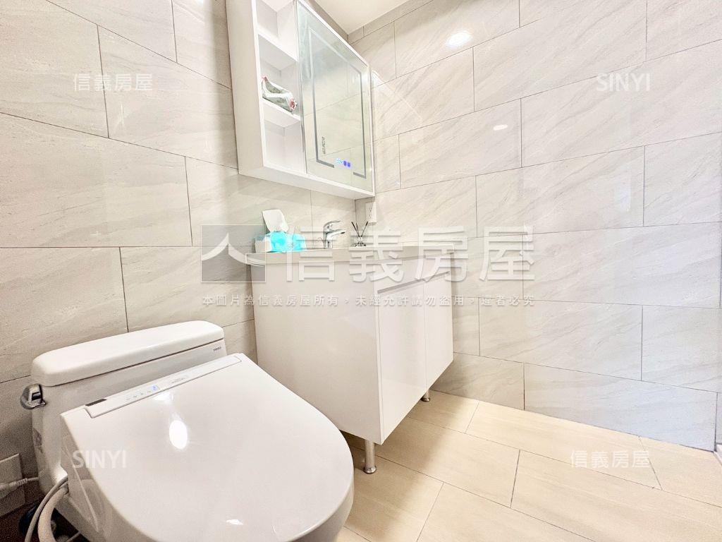 長虹天韻俗兩房平車房屋室內格局與周邊環境