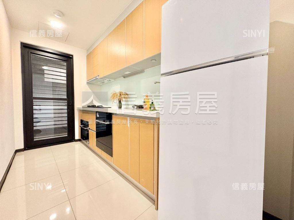 長虹天韻俗兩房平車房屋室內格局與周邊環境