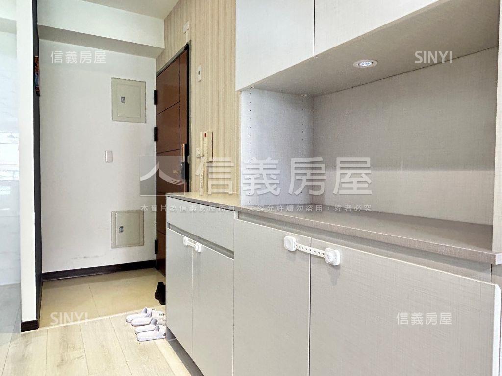 ＲＯＯＭ２８美兩房附車位房屋室內格局與周邊環境