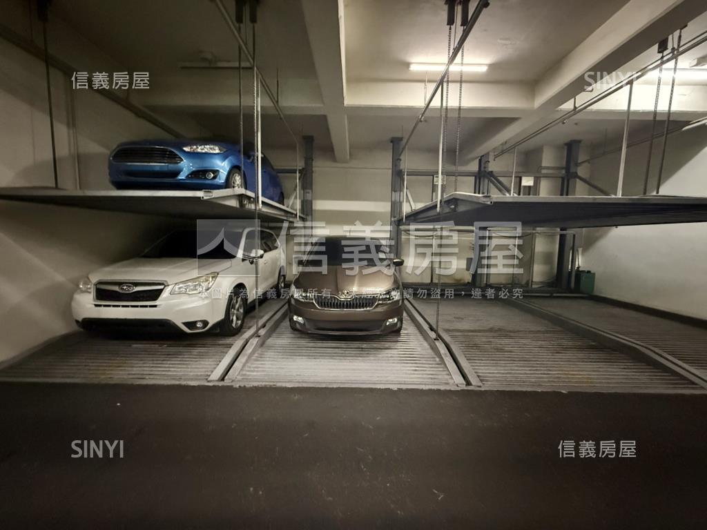 ＲＯＯＭ２８美兩房附車位房屋室內格局與周邊環境