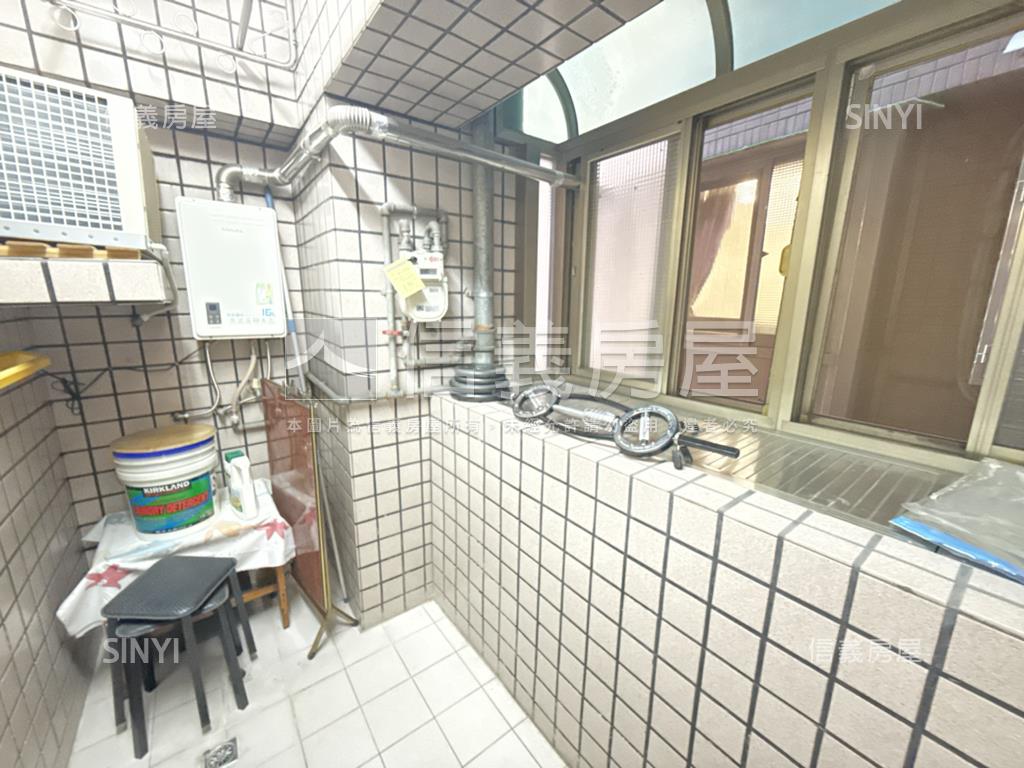 集賢大第優質２房房屋室內格局與周邊環境
