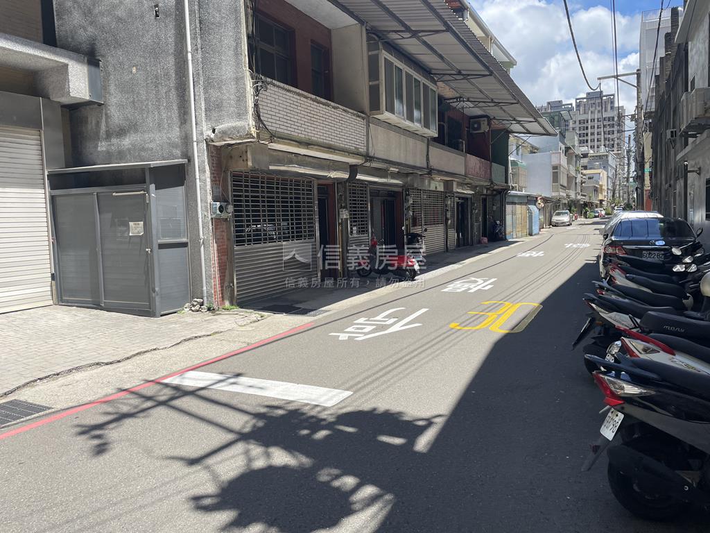 長春華廈房屋室內格局與周邊環境