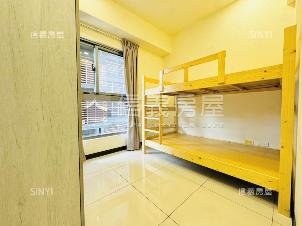 親水景觀邊間高樓採光兩房房屋室內格局與周邊環境