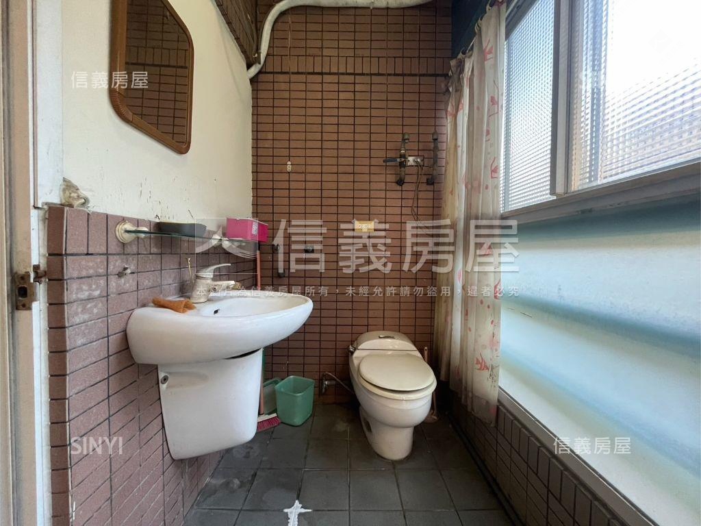 崇德路進化北路口熱鬧店面房屋室內格局與周邊環境