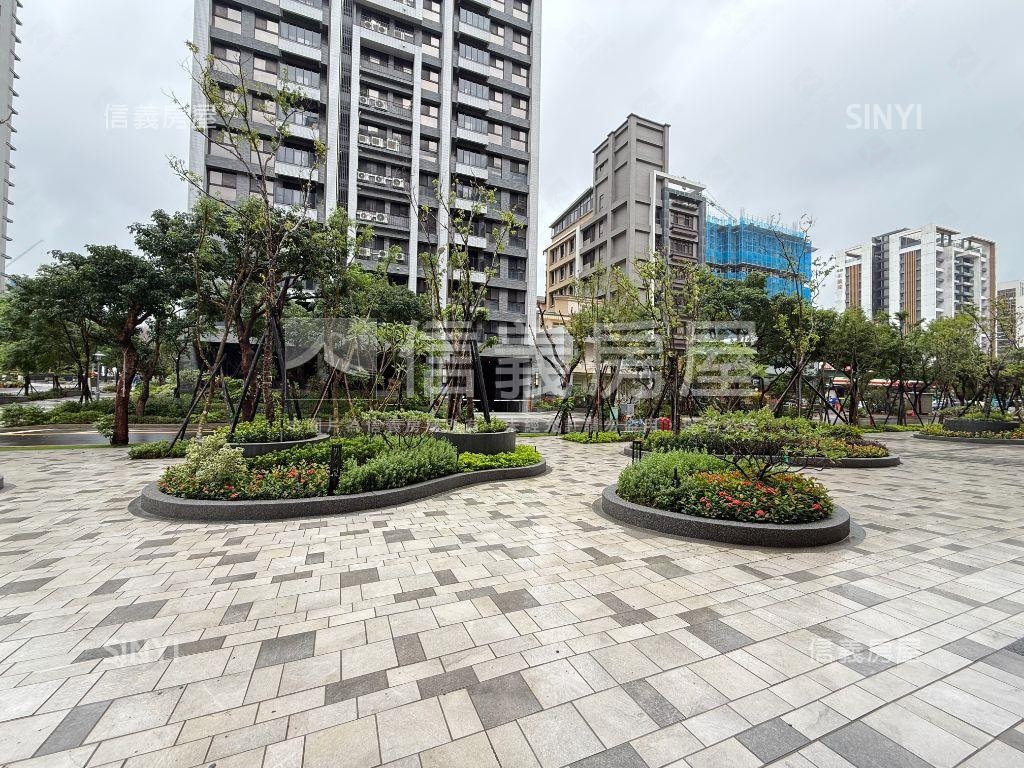 Ａ１９近青埔國中挑高店面房屋室內格局與周邊環境