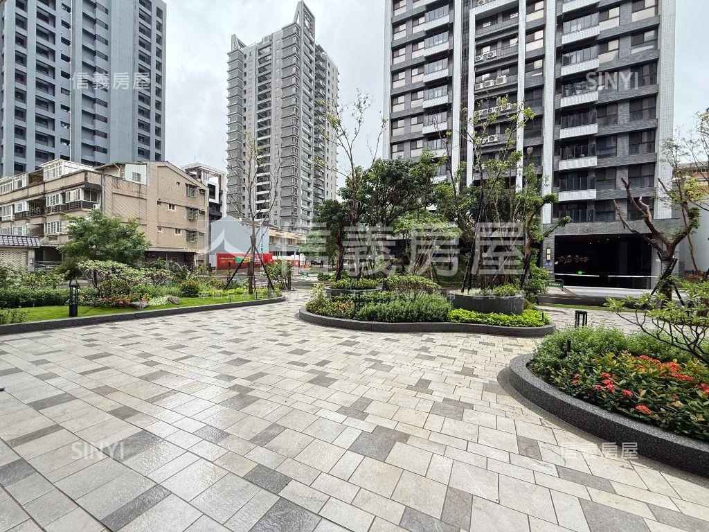 Ａ１９近青埔國中挑高店面房屋室內格局與周邊環境