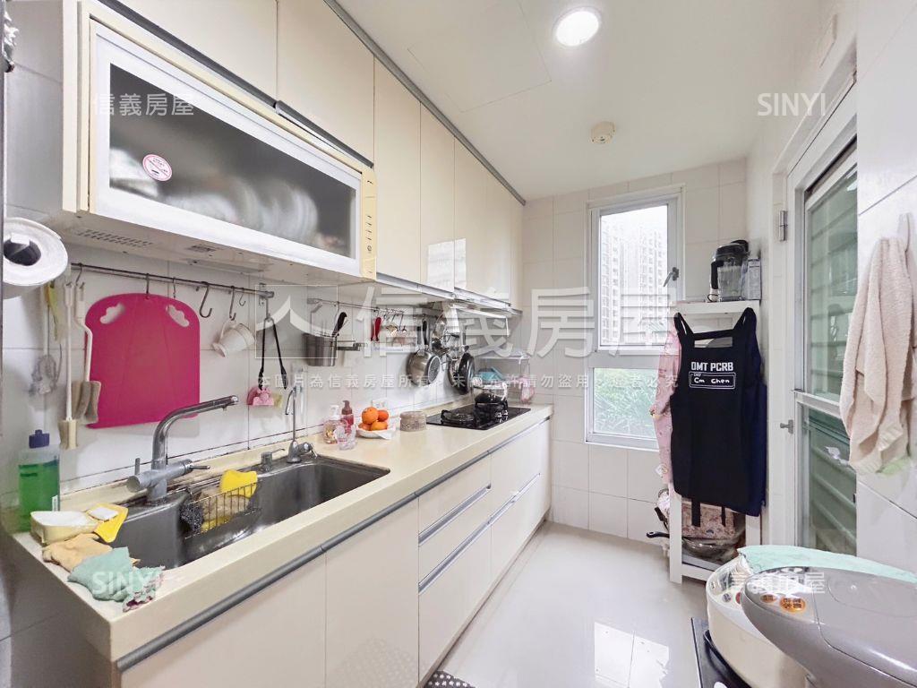 三井帝晶採光四房房屋室內格局與周邊環境