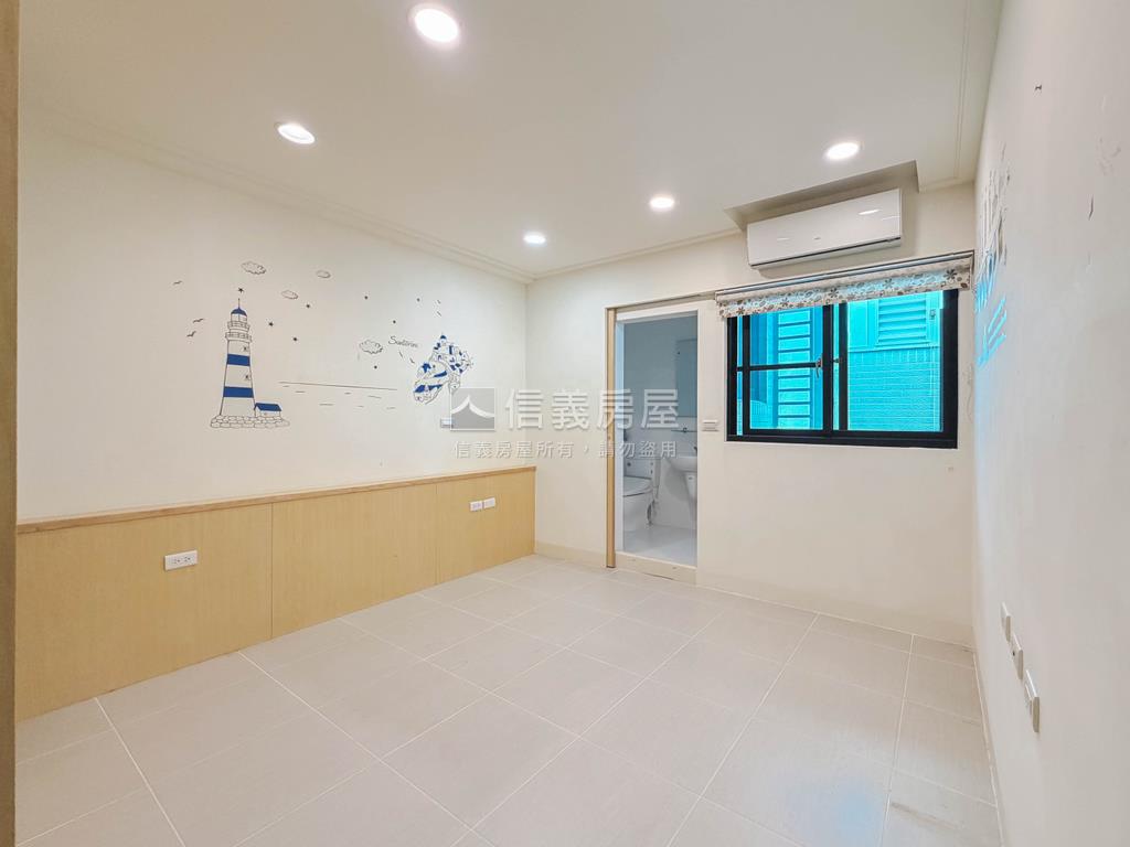 ＬＭ一樓傳統孝親雙車透天房屋室內格局與周邊環境