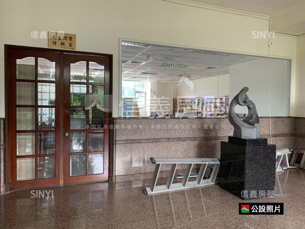 駿馬奔騰定江山，萬里鴻圖房屋室內格局與周邊環境