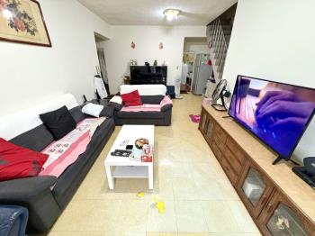 三民路國泰採光大空間