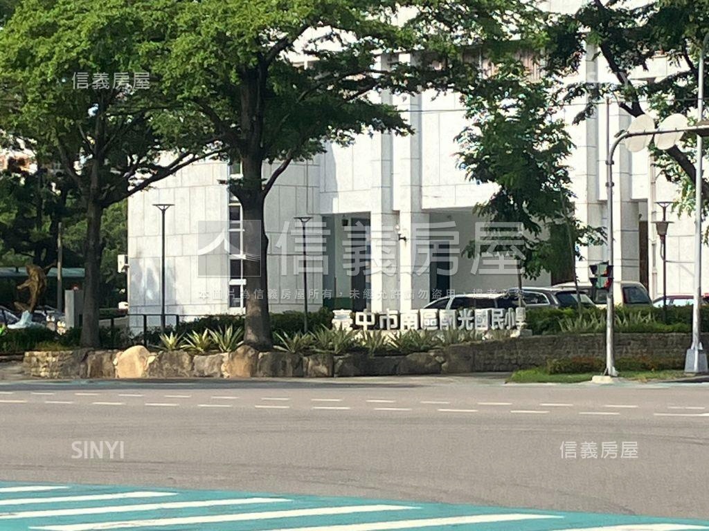 近中興大學好收租電梯七套房屋室內格局與周邊環境