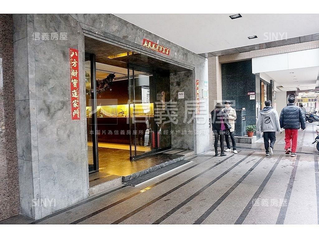 捷運【大露臺】景觀小豪宅房屋室內格局與周邊環境