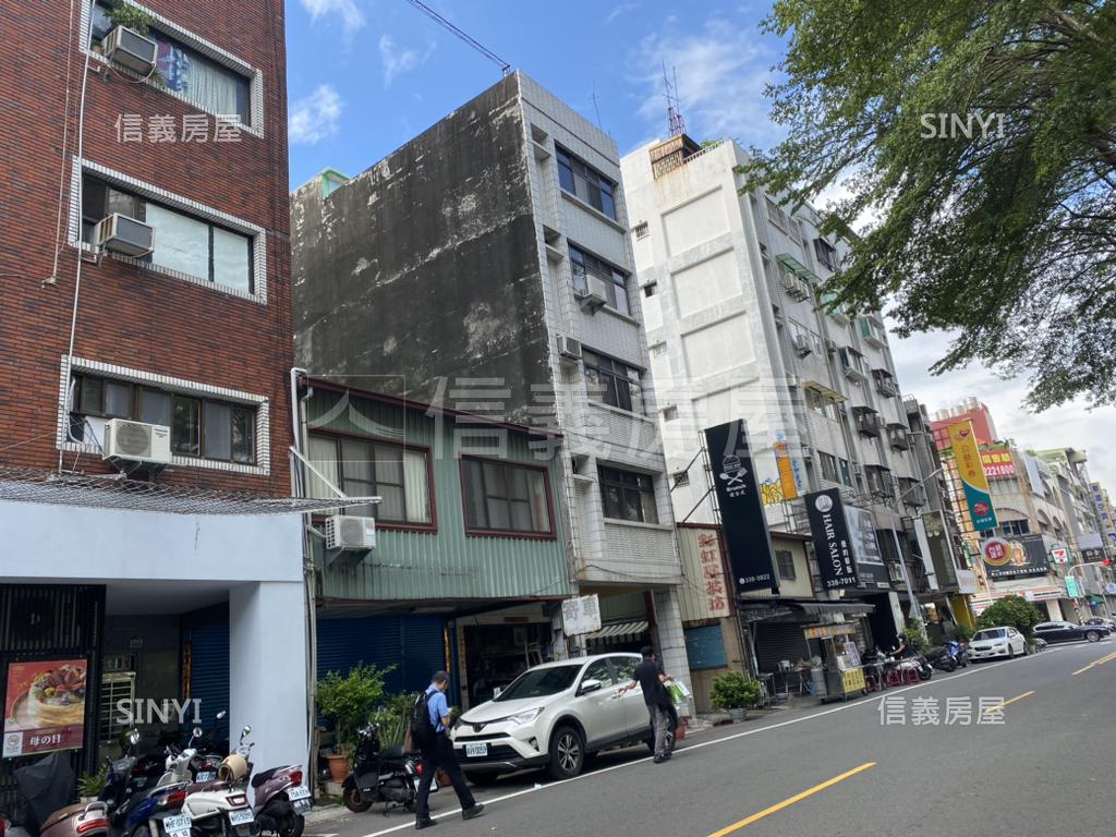 三多商圈騎樓透店房屋室內格局與周邊環境