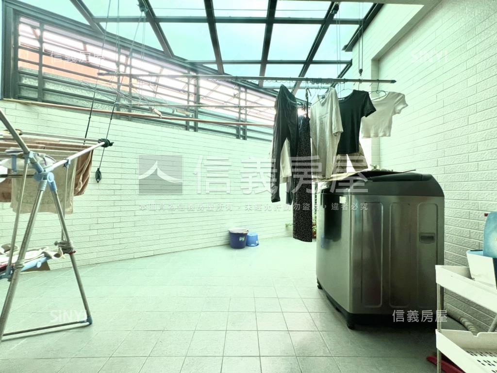 商六十旁孝親質感美車墅房屋室內格局與周邊環境