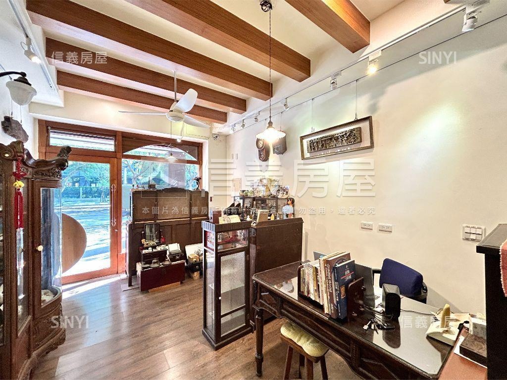 正重慶南綠蔭金店房屋室內格局與周邊環境