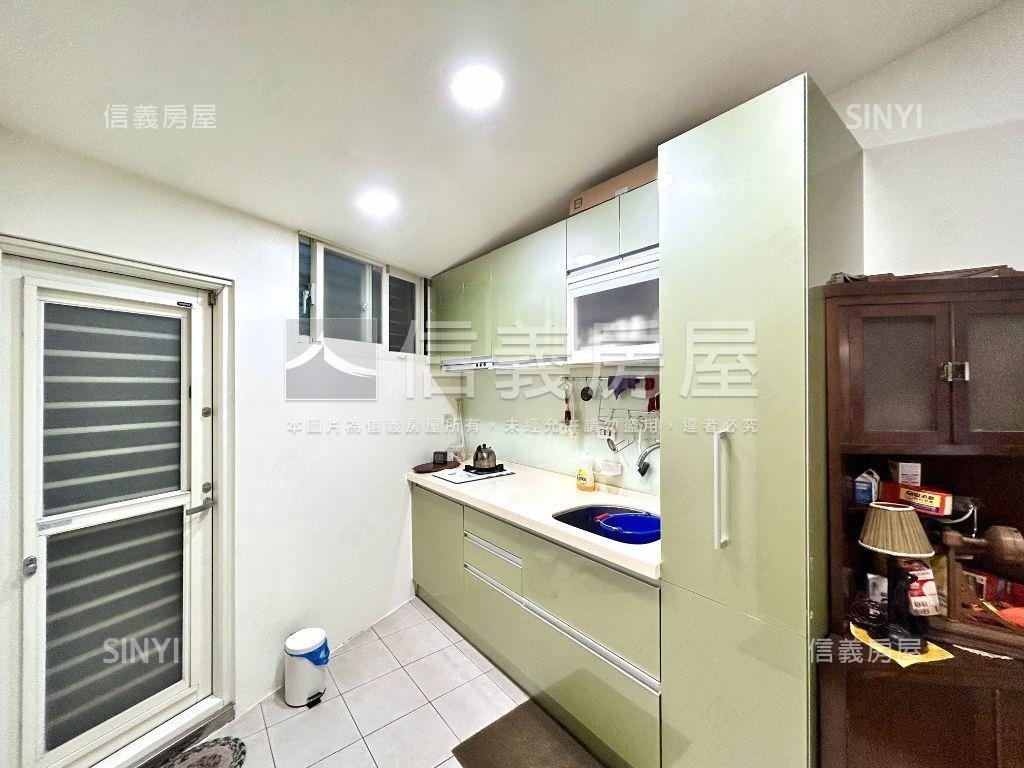 正重慶南綠蔭金店房屋室內格局與周邊環境