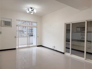 崇德隆盛三房車位