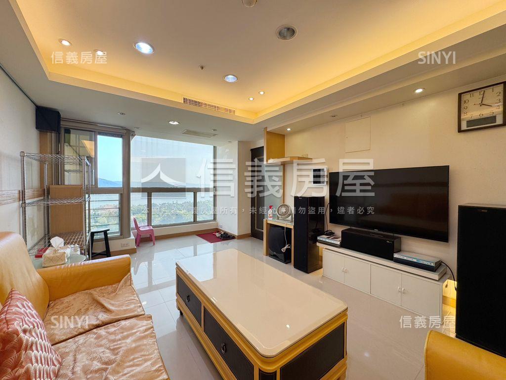 世界之窗稀有海景三房車位房屋室內格局與周邊環境