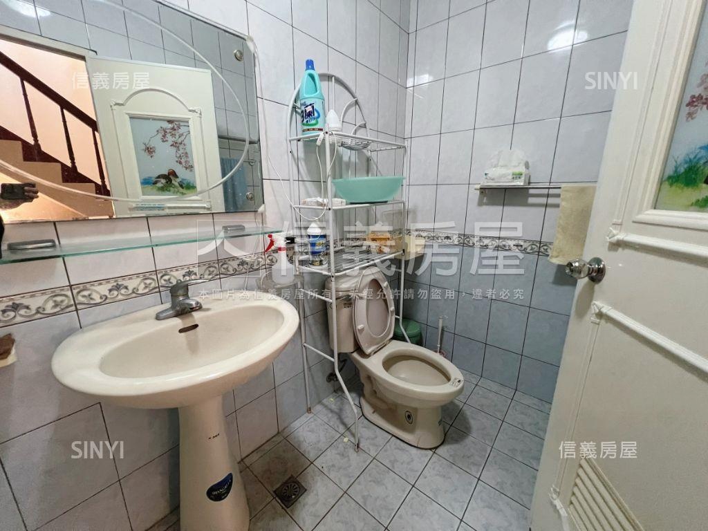 近信義國小美透天房屋室內格局與周邊環境