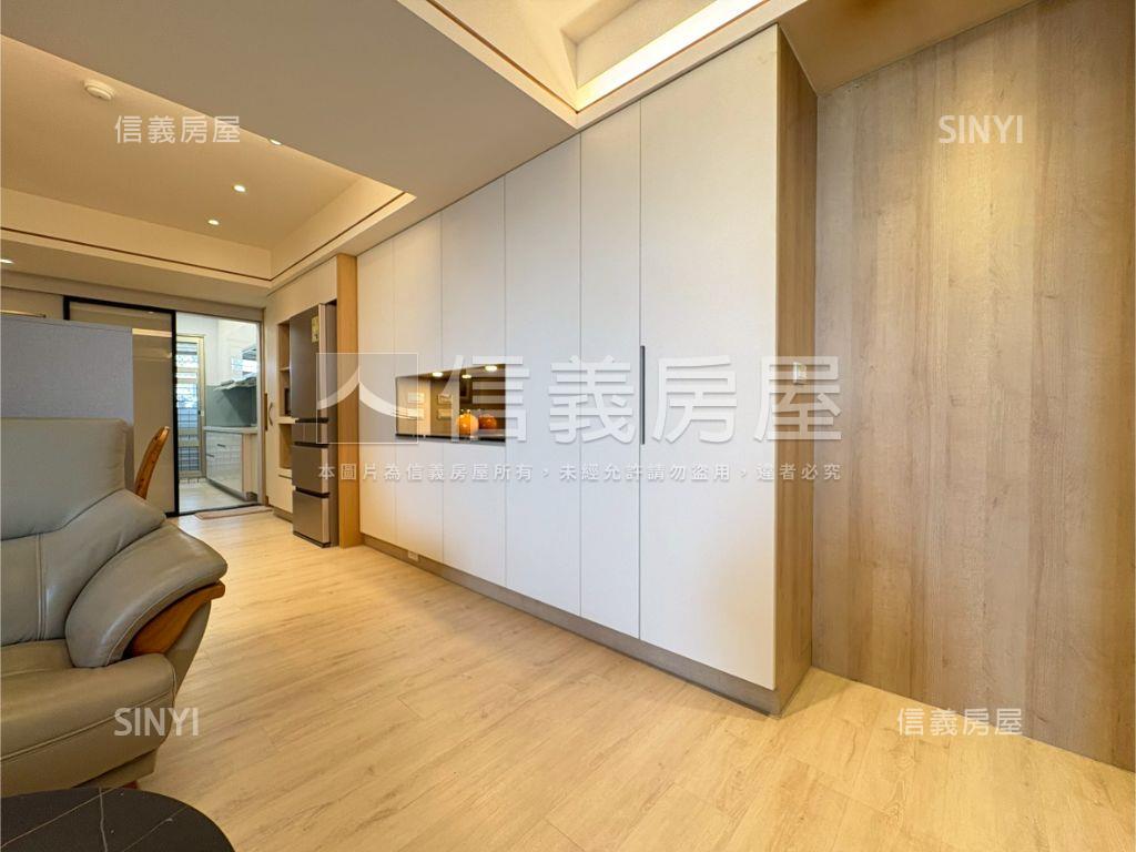 愛心路，溫馨雅緻三房車位房屋室內格局與周邊環境