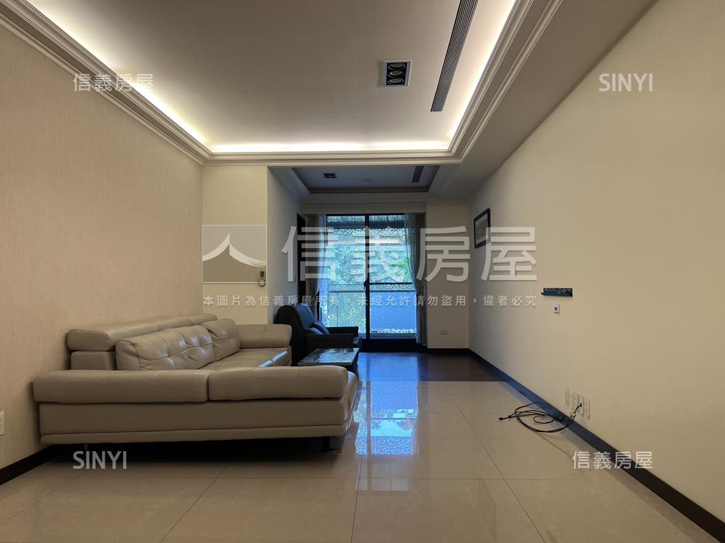 山晴公園綠景大三房房屋室內格局與周邊環境