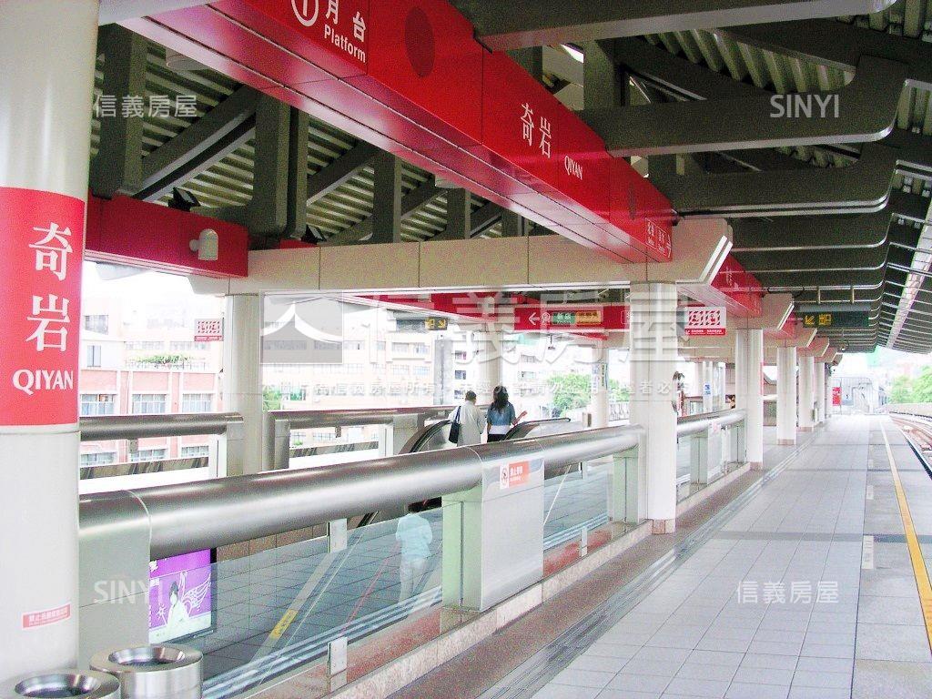 山晴公園綠景大三房房屋室內格局與周邊環境