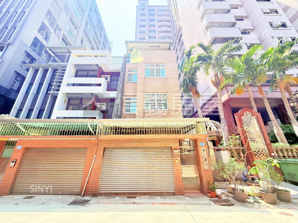 文化中心車庫透天房屋室內格局與周邊環境