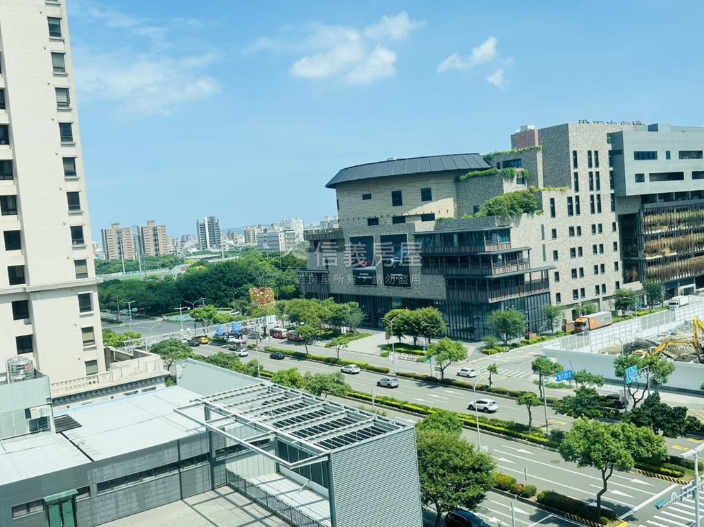 寶佳桂冠外棟角間８樓房屋室內格局與周邊環境