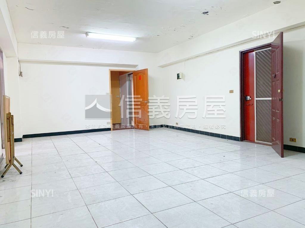 屋主誠意出售電梯２房房屋室內格局與周邊環境