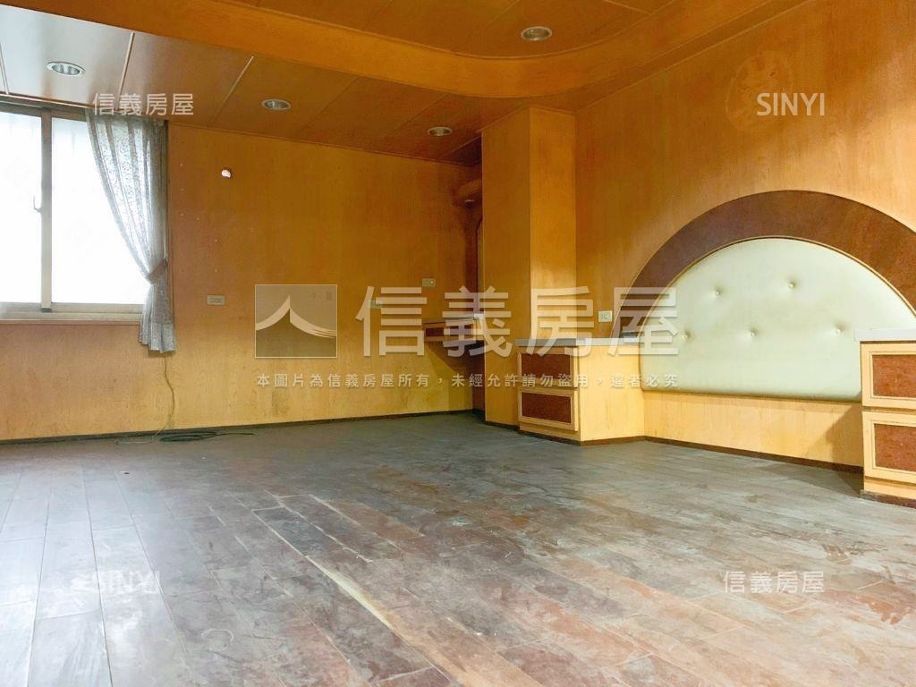 屋主誠意出售電梯２房房屋室內格局與周邊環境