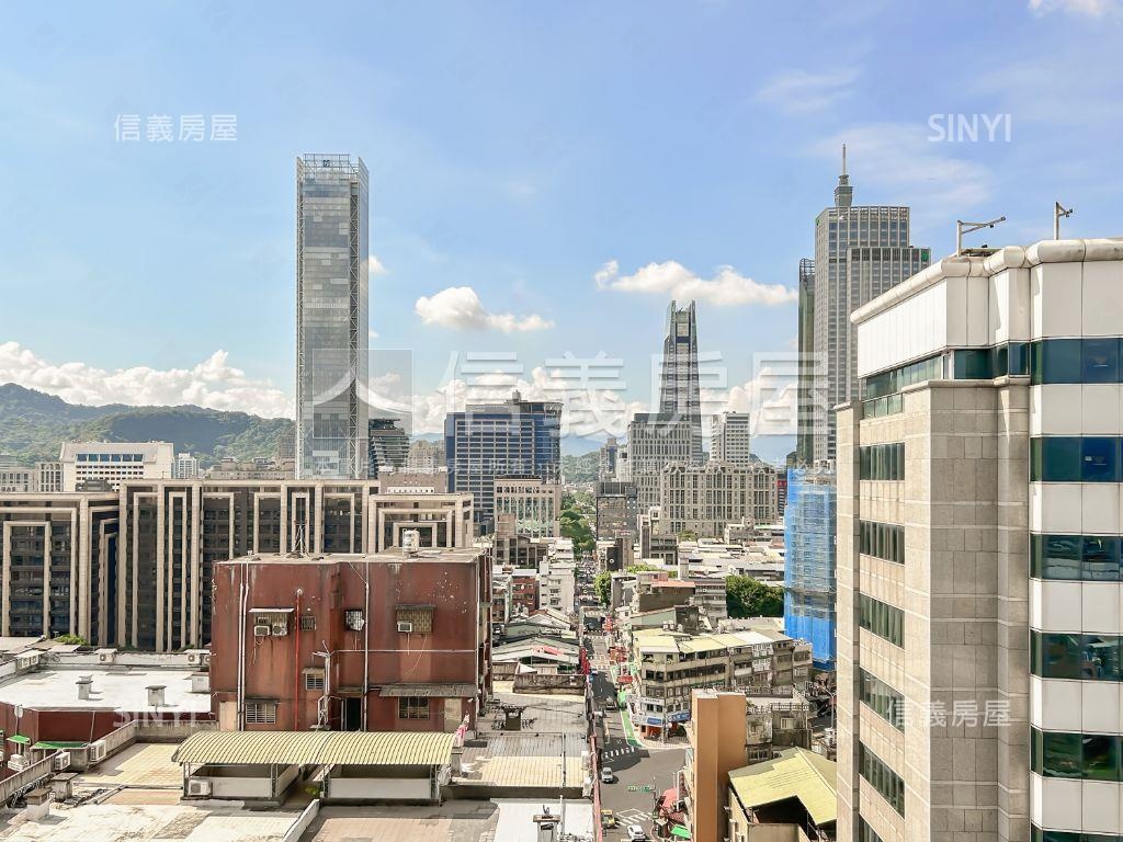 俯瞰信義高樓邊間房屋室內格局與周邊環境
