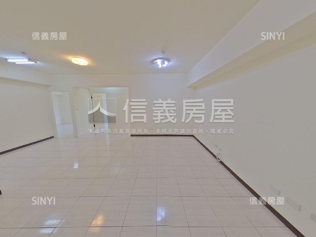 近彰基電梯明亮四房房屋室內格局與周邊環境