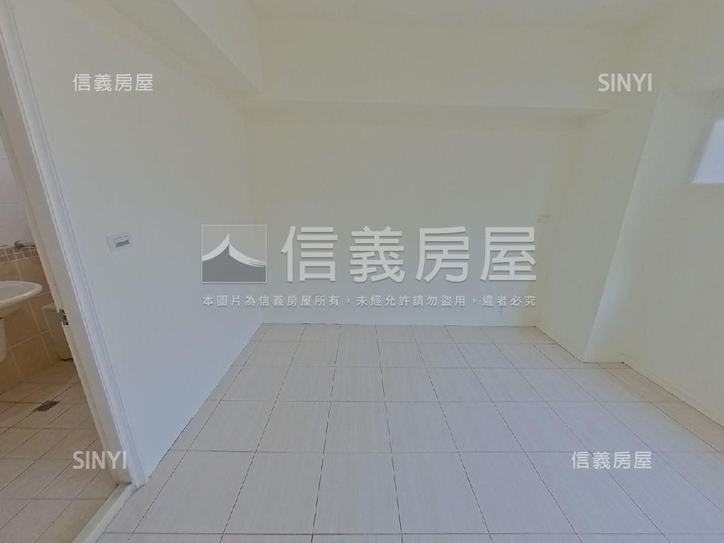 近彰基電梯明亮四房房屋室內格局與周邊環境
