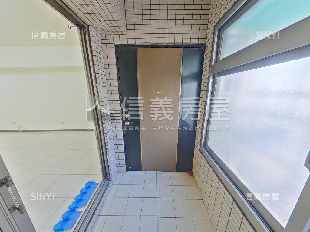 近彰基電梯明亮四房房屋室內格局與周邊環境