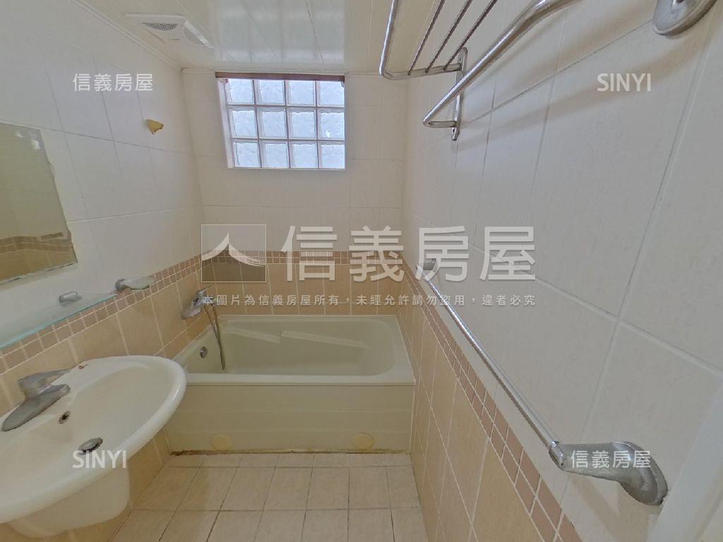 近彰基電梯明亮四房房屋室內格局與周邊環境