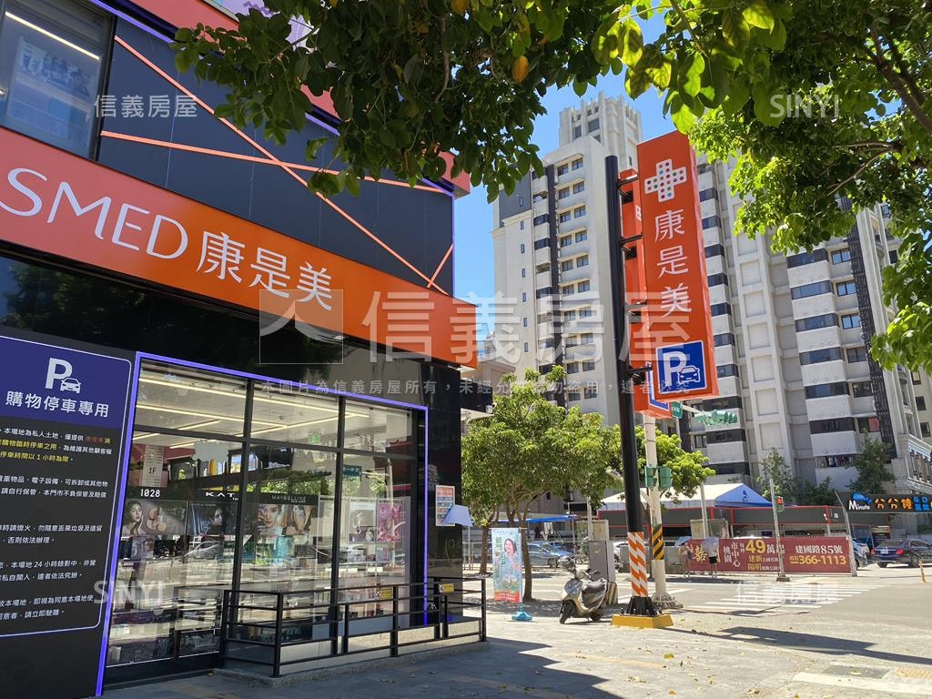 康萊爾２房車位房屋室內格局與周邊環境