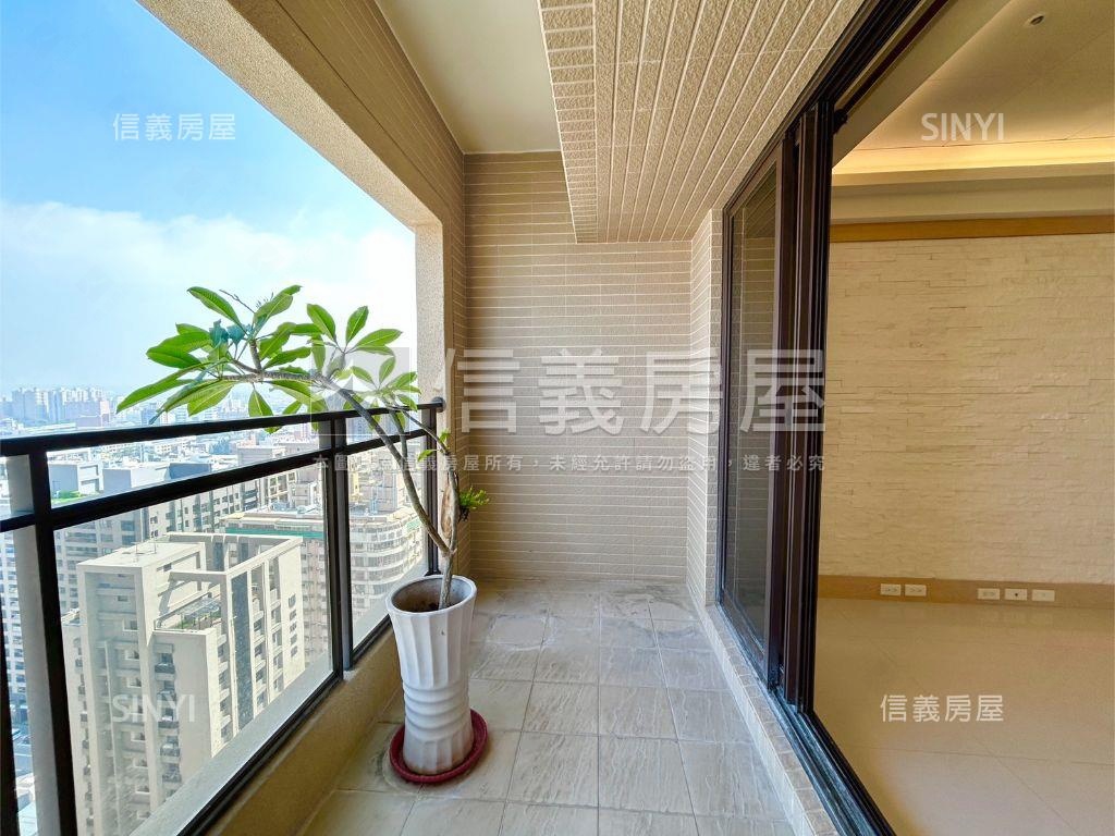 雲品苑質感景觀３房平車房屋室內格局與周邊環境