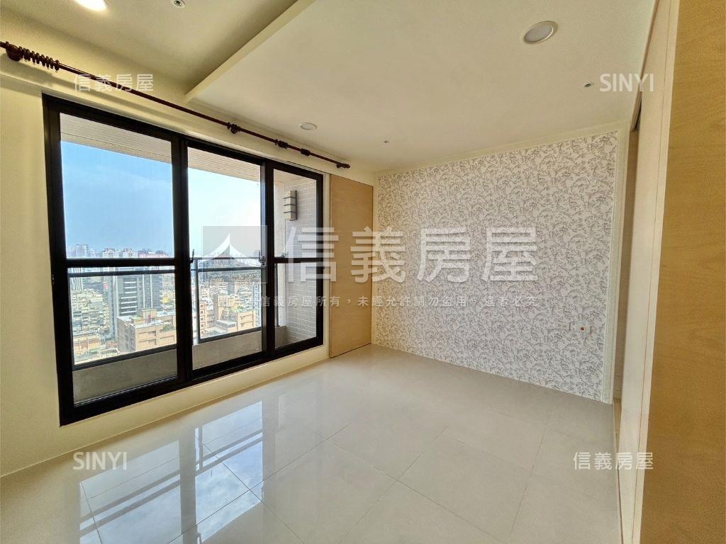 雲品苑質感景觀３房平車房屋室內格局與周邊環境