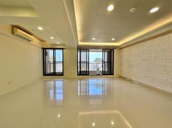 雲品苑景觀高質感３房平車