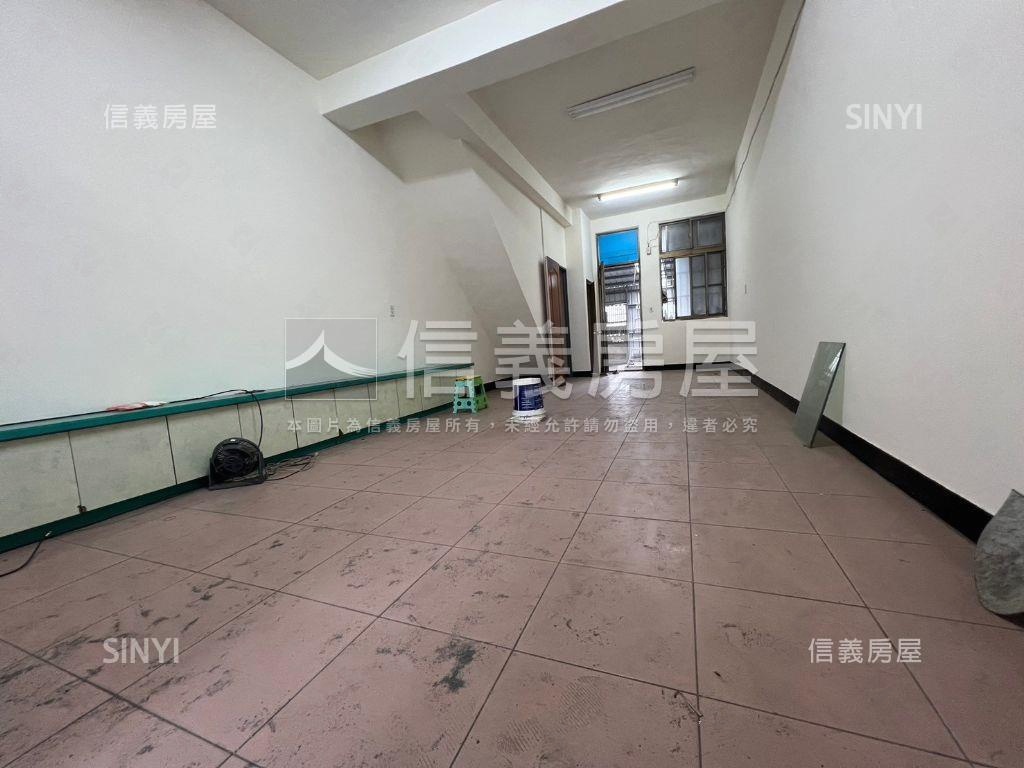 近成大店面透天Ｂ房屋室內格局與周邊環境