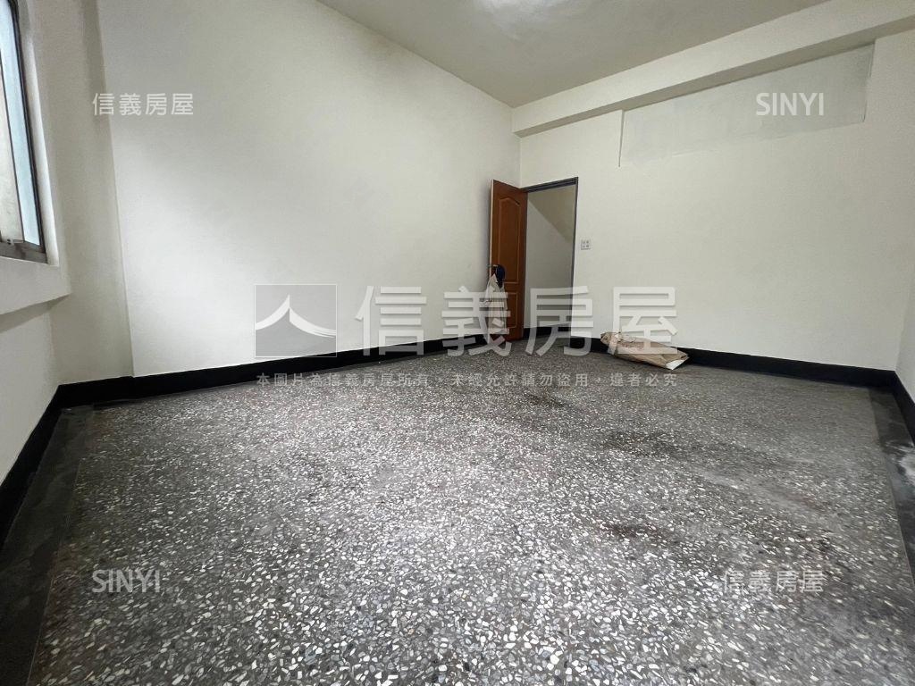 近成大店面透天Ｂ房屋室內格局與周邊環境