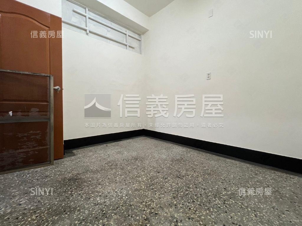 近成大店面透天Ｂ房屋室內格局與周邊環境