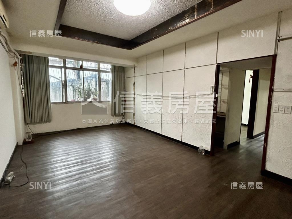 稀有公寓三房還有坡平車位房屋室內格局與周邊環境