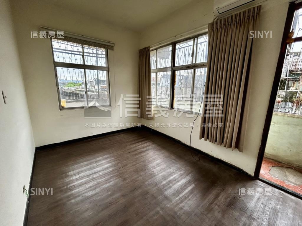稀有公寓三房還有坡平車位房屋室內格局與周邊環境