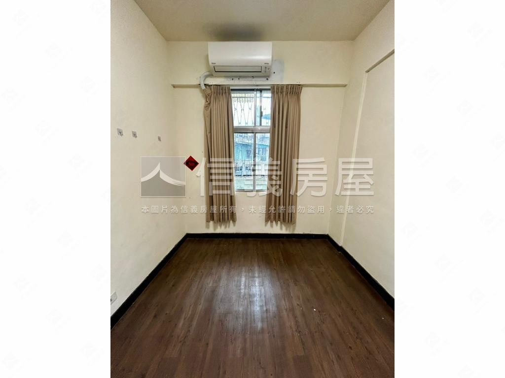 稀有公寓三房還有坡平車位房屋室內格局與周邊環境