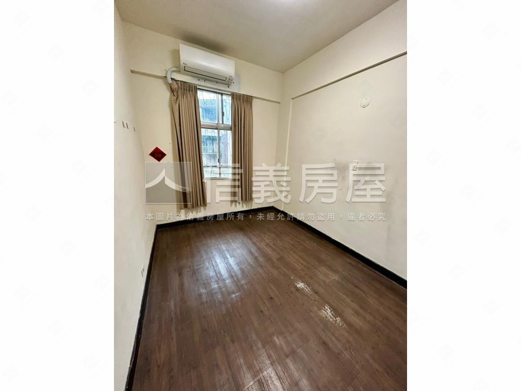 稀有公寓三房還有坡平車位房屋室內格局與周邊環境