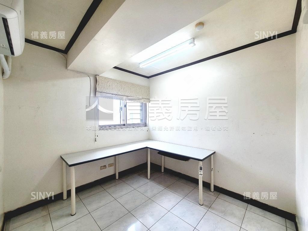 尊爵不凡．景觀四房車位房屋室內格局與周邊環境