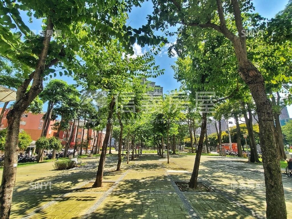 尊爵不凡．景觀四房車位房屋室內格局與周邊環境